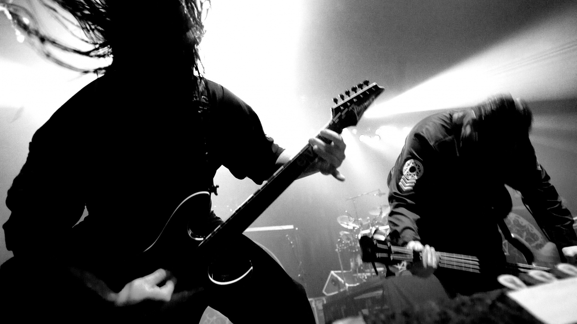 Raskas rock taipuu pehmeäksi swingiksi: Ajan sävelen mielenkiintoisimmat sovitukset